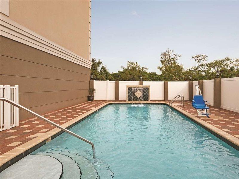 Country Inn & Suites By Radisson, Tampa Airport North, Fl Bagian luar foto