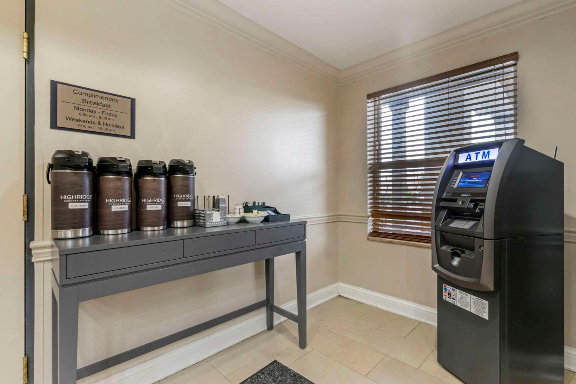 Country Inn & Suites By Radisson, Tampa Airport North, Fl Bagian luar foto